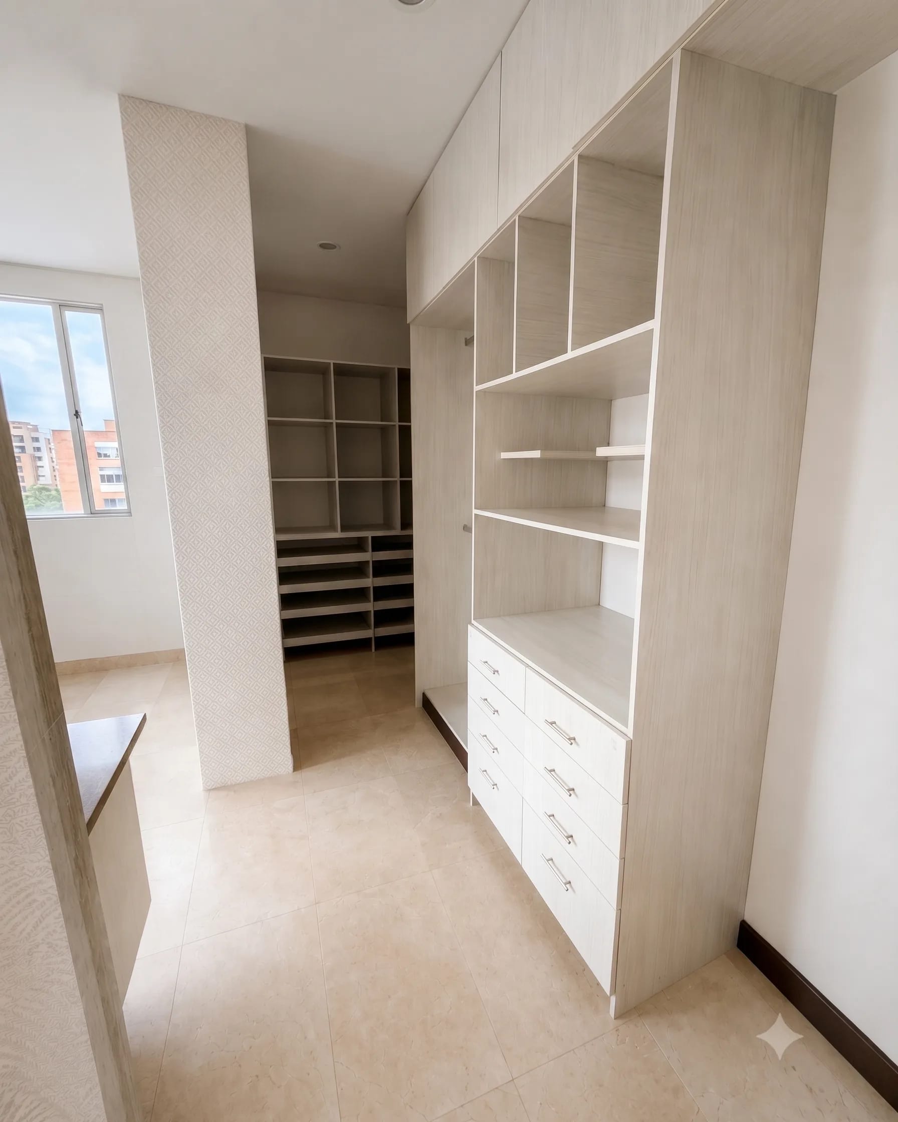 Walking closet, entrepaños